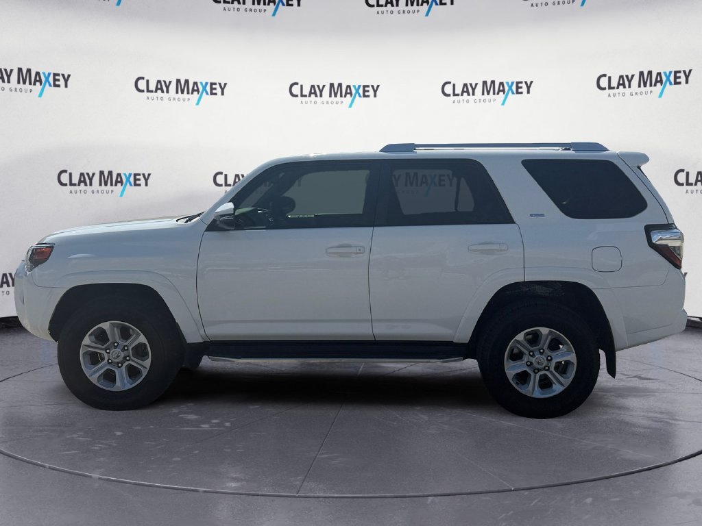 Used 2018 Toyota 4Runner SR5 Premium AWD/4WD image 2