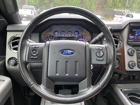 Used 2016 Ford F250 Lariat w/ Lariat Ultimate Package AWD/4WD image 18