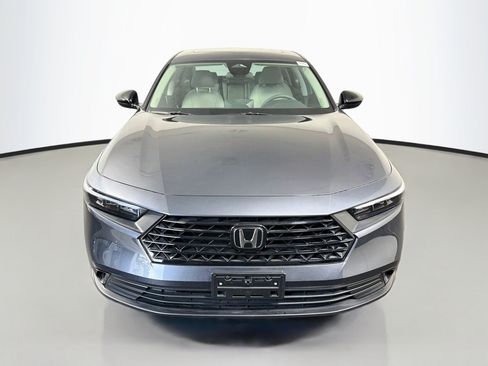 Used 2025 Honda Accord SE image 2