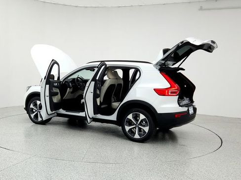New 2026 Volvo XC40 B5 Plus w/ Protection Package Premier image 12