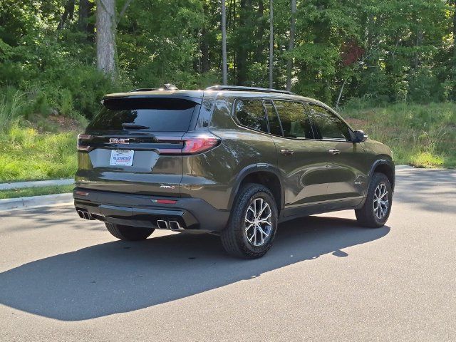 Used 2024 GMC Acadia AT4 AWD/4WD image 13