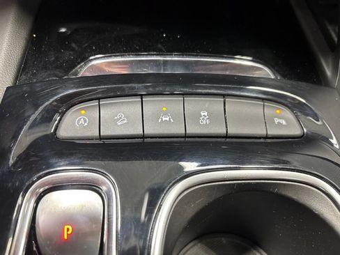 Used 2023 Buick Envision Essence w/ Sport Touring Package AWD/4WD image 27