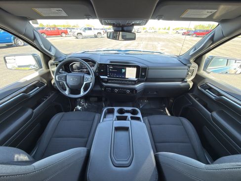 Used 2023 Chevrolet Silverado 1500 RST AWD/4WD image 10