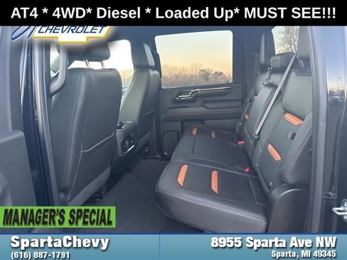 Used 2024 GMC Sierra 2500 AT4 AWD/4WD image 18