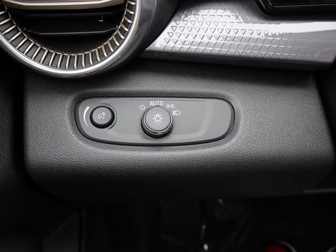 New 2026 Chevrolet Trax ACTIV w/ Driver Confidence Package image 16