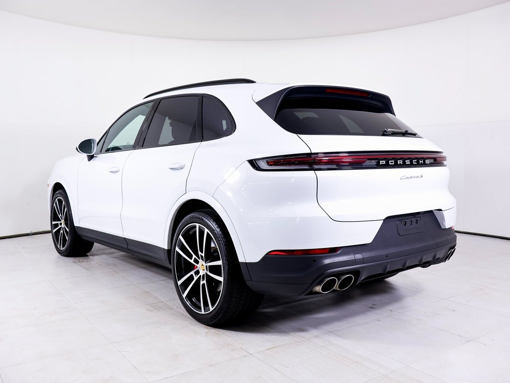 Certified 2024 Porsche Cayenne S AWD/4WD image 3