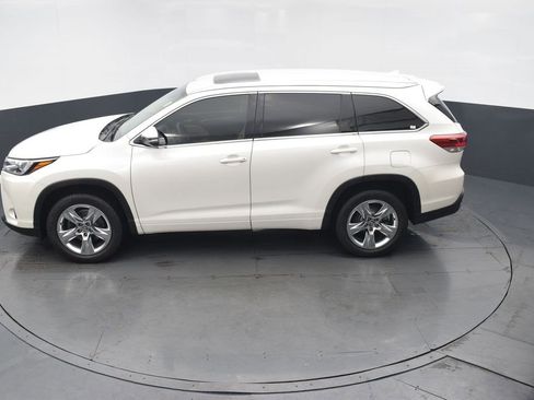 Used 2018 Toyota Highlander Limited image 43
