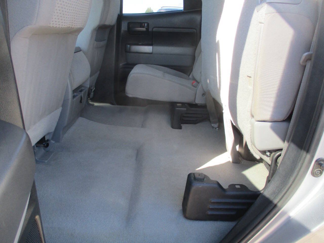 Used 2011 Toyota Tundra 4x4 Double Cab w/ Tow Pkg image 20