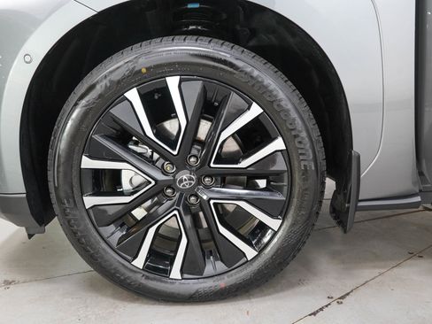 Used 2026 Toyota bZ AWD/4WD image 30