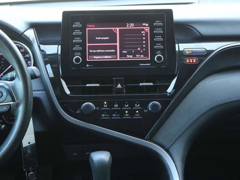 Used 2021 Toyota Camry LE image 14