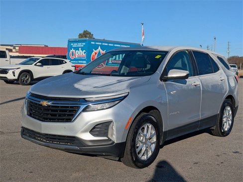 Certified 2022 Chevrolet Equinox LT w/ Driver Convenience Package image 7