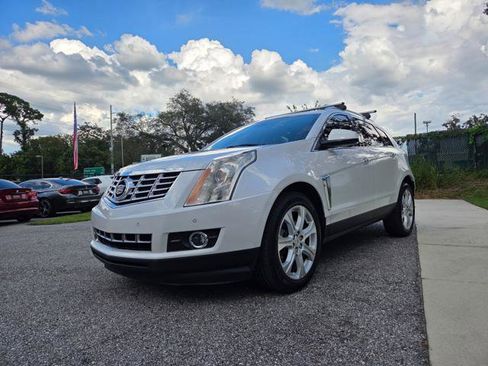 Used 2015 Cadillac SRX Premium image 16