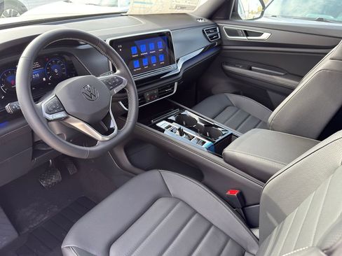 New 2026 Volkswagen Atlas Cross Sport SEL image 8