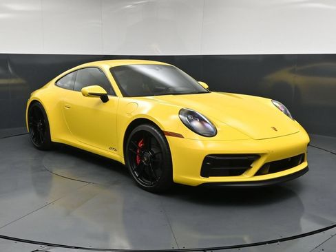 Used 2022 Porsche 911 Carrera GTS w/ Premium Package RWD image 12