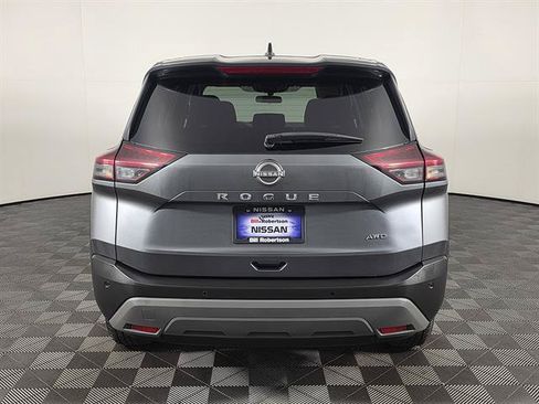 Used 2023 Nissan Rogue S AWD/4WD image 5
