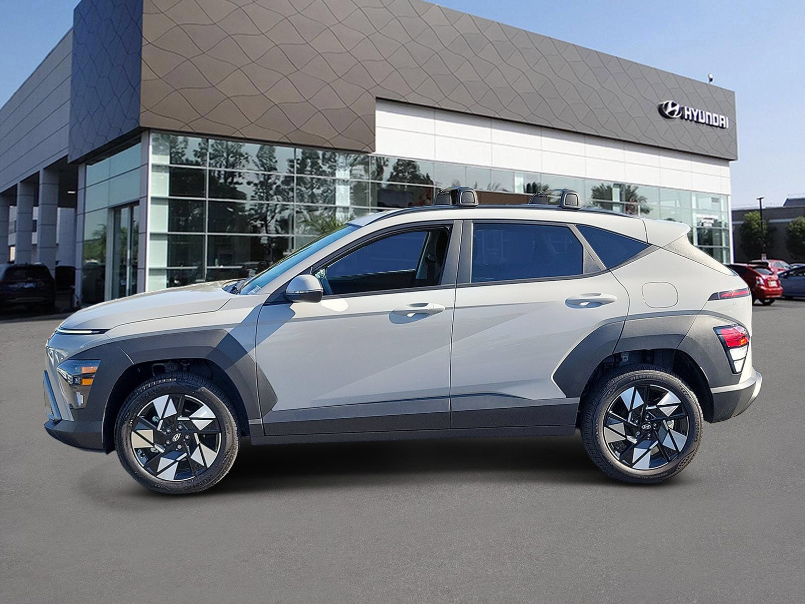 Certified 2025 Hyundai Kona SEL AWD/4WD image 3
