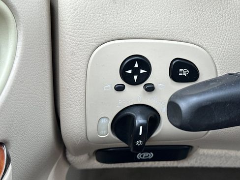 Used 2004 Mercedes-Benz CLK 320 Coupe image 27