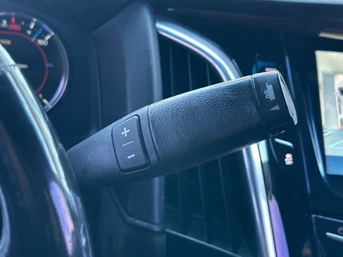 Used 2019 Cadillac Escalade 2WD 4dr image 23