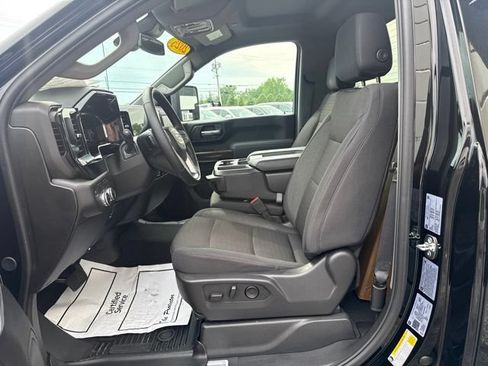 Used 2025 GMC Sierra 3500 SLE w/ SLE Convenience Package AWD/4WD image 18