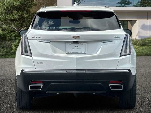 Certified 2023 Cadillac XT5 Sportv w/ Technology Package image 5