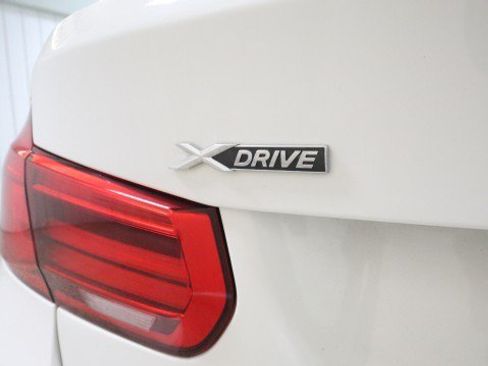 Used 2016 BMW 328i xDrive Sedan AWD/4WD image 25