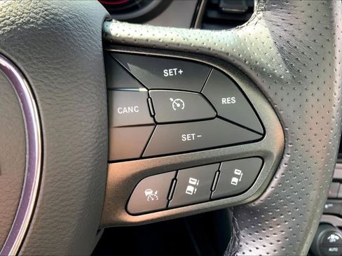 Used 2023 Dodge Challenger SXT w/ Plus Package image 18