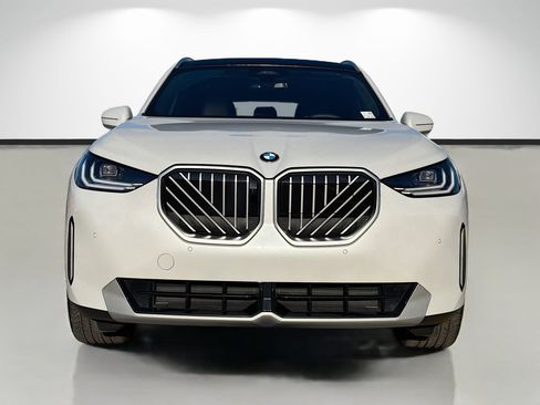Used 2025 BMW X3 xDrive30i image 8