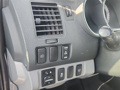 Used 2013 Toyota Tacoma DBL CAB 4WD V6 AT w/ TRD Sport Pkg image 12