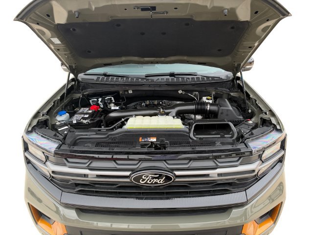 Used 2025 Ford Expedition Tremor AWD/4WD image 16