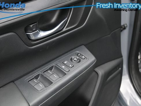 Used 2025 Honda CR-V LX image 20