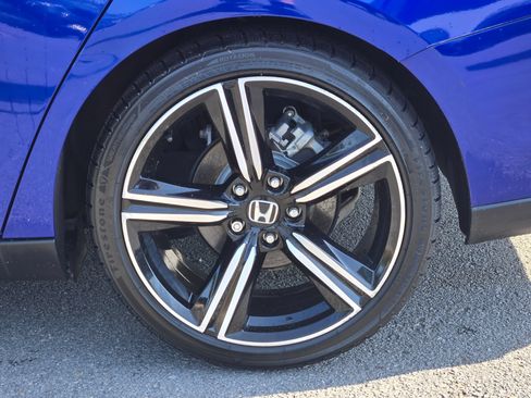Used 2024 Honda Accord Sport image 17