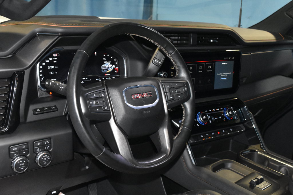 Used 2024 GMC Sierra 2500 AT4 w/ AT4 Premium Plus Package AWD/4WD image 2