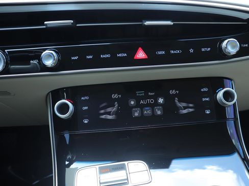 Used 2026 Genesis GV70 2.5T image 38