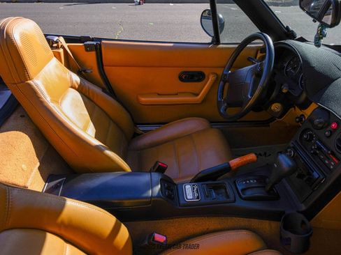 Used 1991 MAZDA MX-5 Miata Special Edition image 61