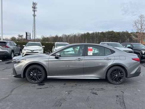 New 2026 Toyota Camry SE image 8