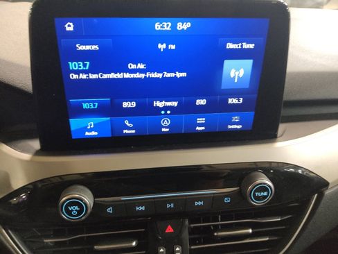 Used 2021 Ford Escape SE FWD image 25