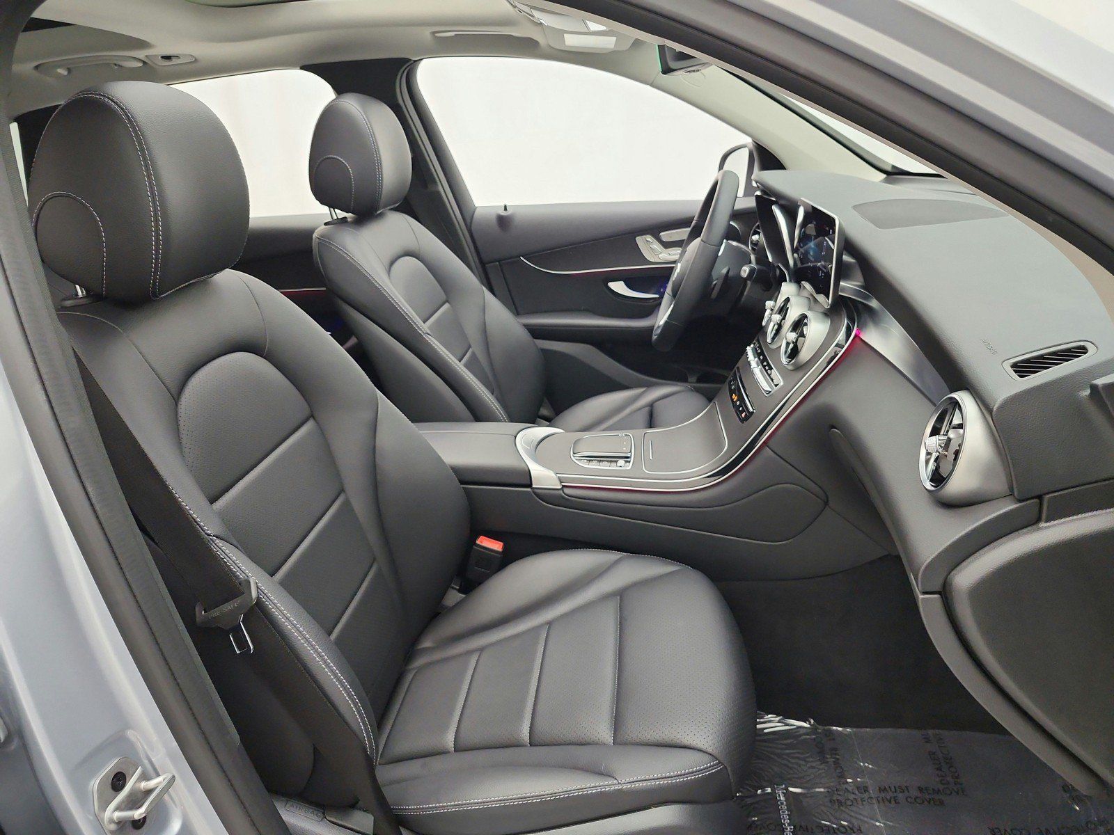 Used 2022 Mercedes-Benz GLC 300 w/ Premium Package Lite image 19