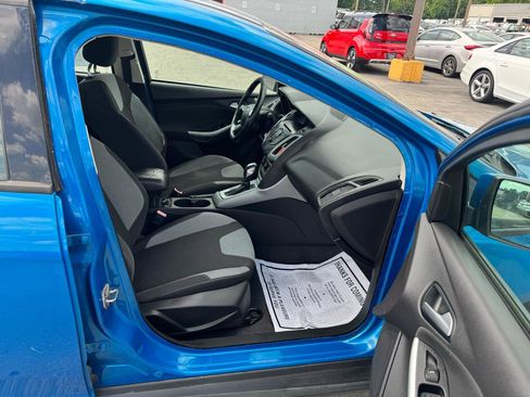 Used 2012 Ford Focus SE FWD image 9