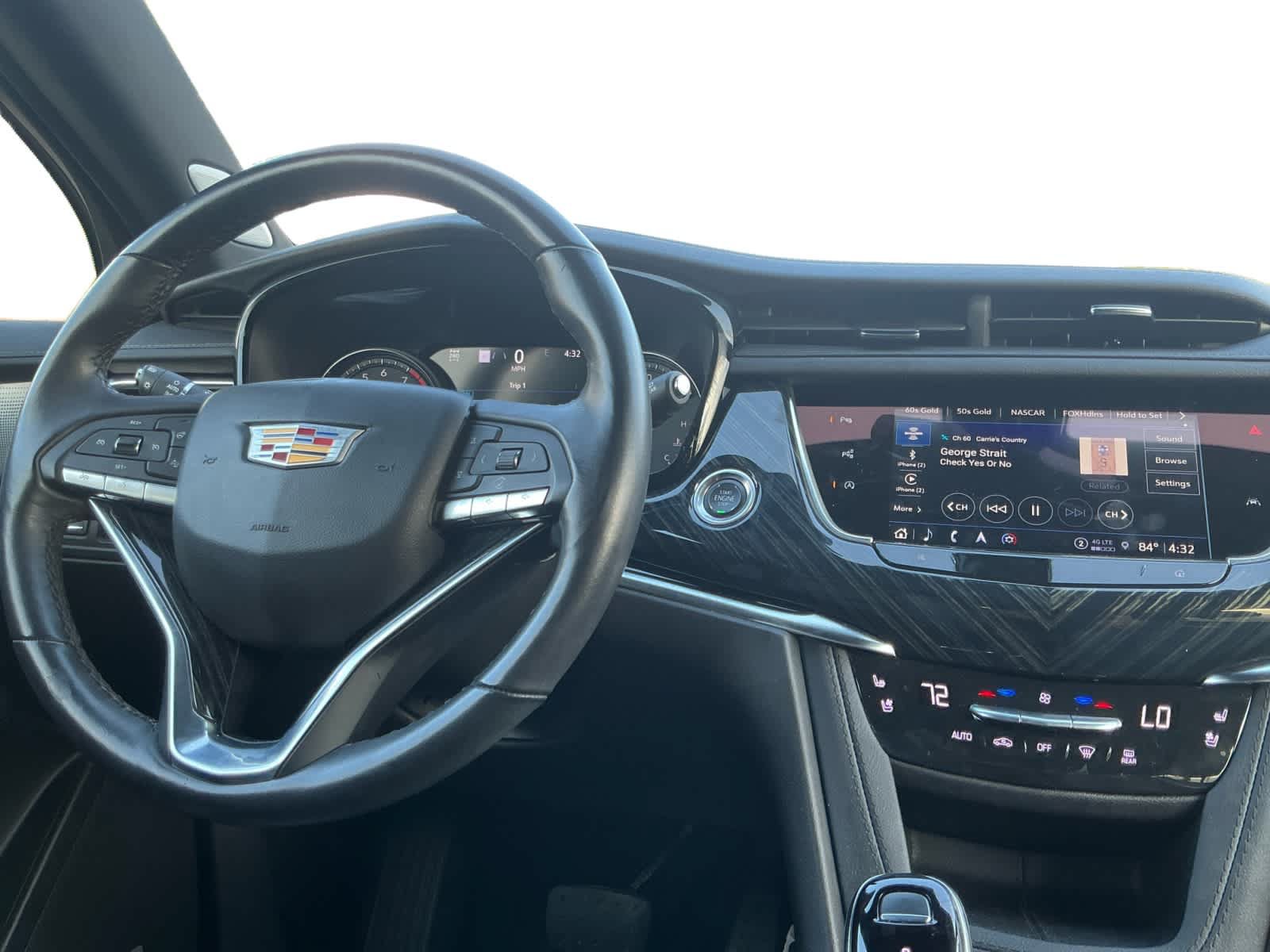 Used 2024 Cadillac XT6 Premium Luxury w/ Technology Package AWD/4WD image 10