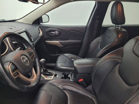 Used 2018 Jeep Cherokee Limited image 17