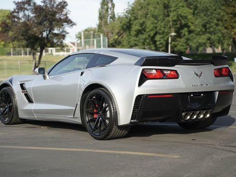Used 2019 Chevrolet Corvette Grand Sport RWD image 3