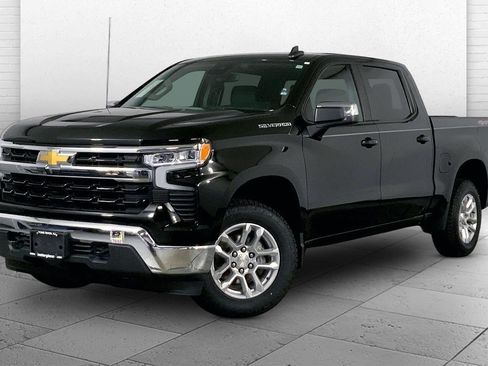 Used 2023 Chevrolet Silverado 1500 LT AWD/4WD image 12