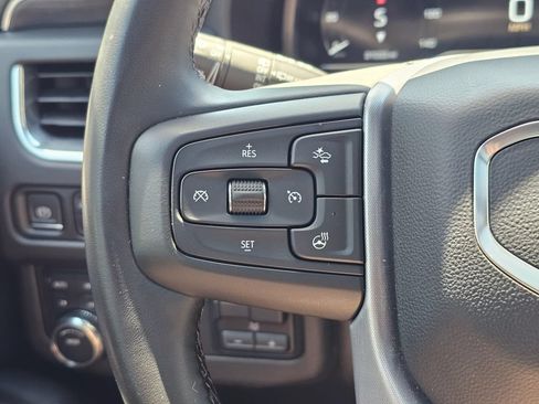 Used 2023 GMC Yukon SLT w/ SLT Premium Package AWD/4WD image 30