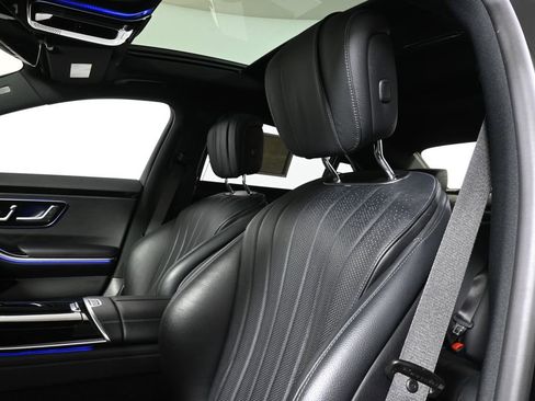 Used 2022 Mercedes-Benz S 500 4MATIC image 16