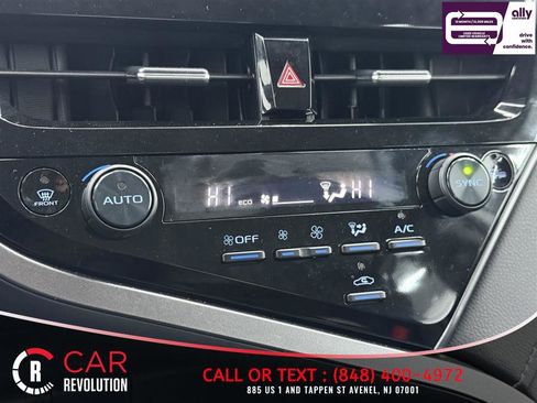 Used 2023 Toyota Camry SE image 18