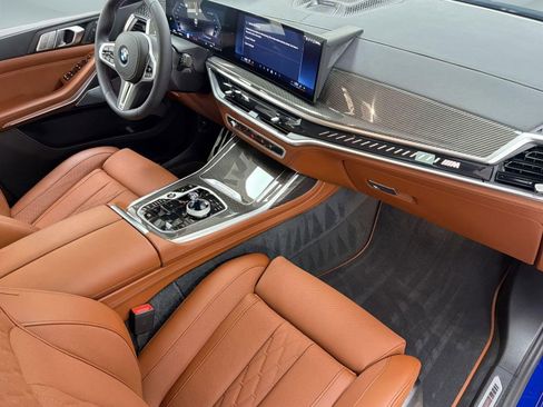 Used 2026 BMW X7 M60i image 33