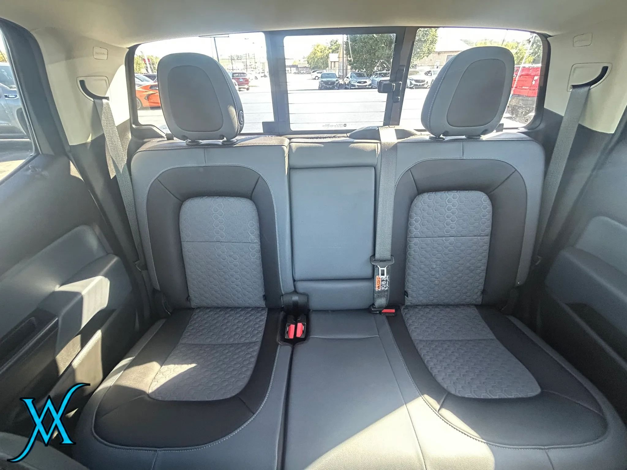 Used 2018 Chevrolet Colorado Z71 AWD/4WD image 30