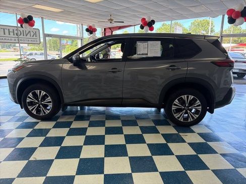 Used 2021 Nissan Rogue SV AWD/4WD image 4