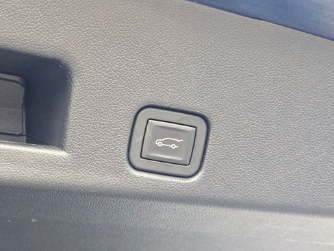 Certified 2026 Chevrolet Traverse LT AWD/4WD image 14