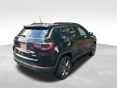 Used 2022 Jeep Compass Latitude w/ Sun and Sound Group AWD/4WD image 5
